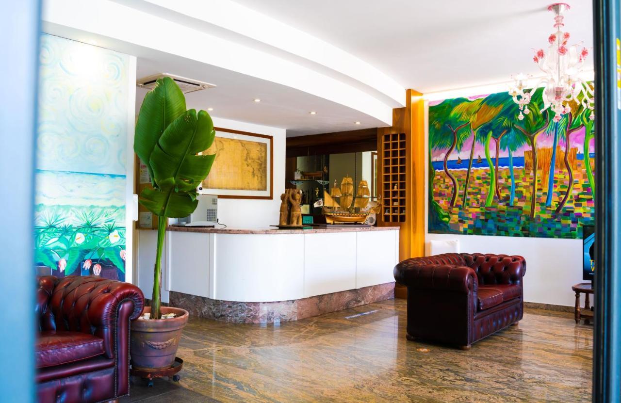 Residence Playa Tortoreto Eksteriør billede